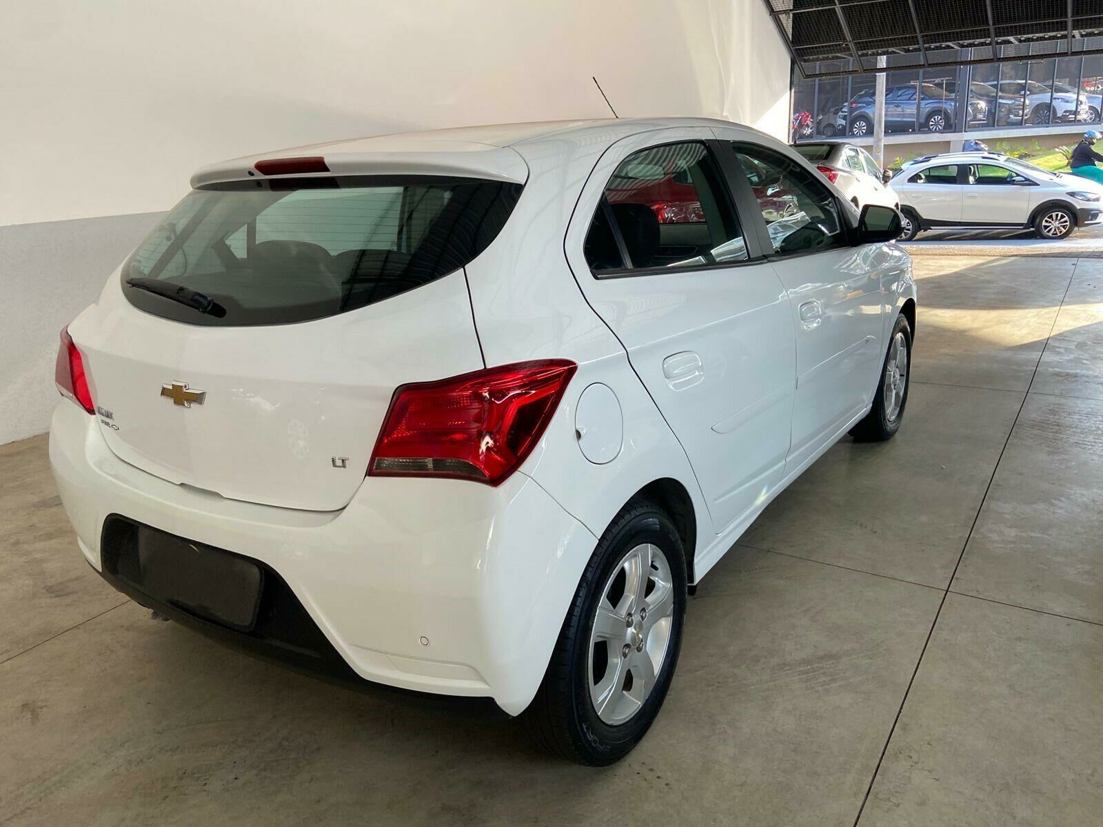 Imagem do veículo  CHEVROLET ONIX LT 1.4